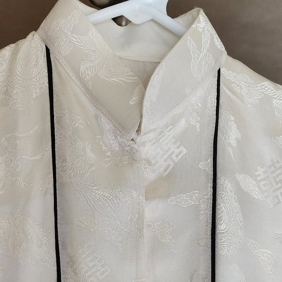 Vintage-Made Japanese Silk Robe - Picture 2 of 7